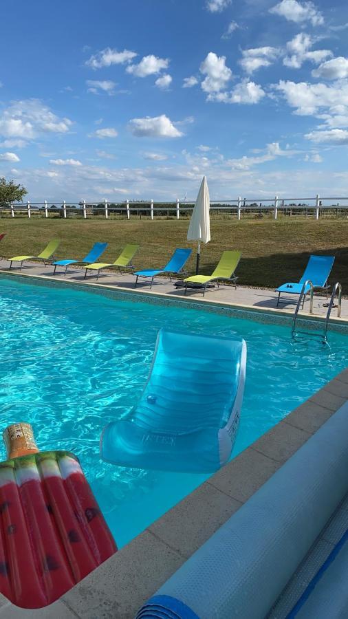 Kourline Villalunoterie Futuroscope Piscine Spa Oyre Екстериор снимка