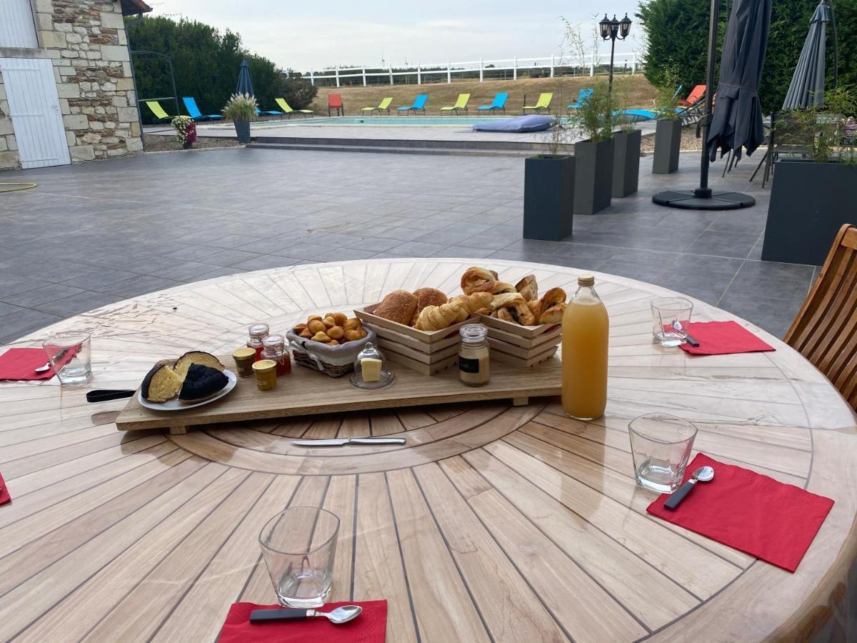 Kourline Villalunoterie Futuroscope Piscine Spa Oyre Екстериор снимка